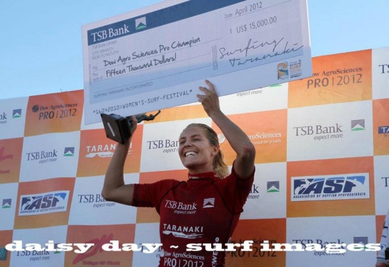 Stephanie Win TSB Bank NZ Surf Festival